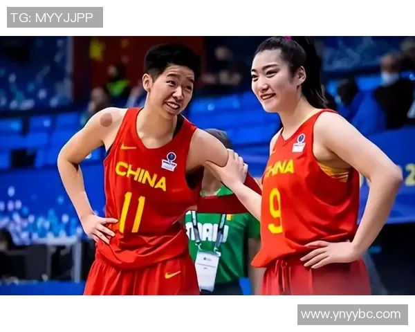 中国女篮勇战加美队全力争胜展现巾帼风采与篮球魅力 中国女篮勇战加美队全力争胜展现巾帼风采与篮球魅力