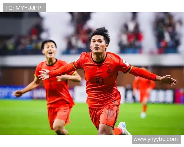 中国队与卡塔尔激战12强赛全力争胜展现足球激情与实力对决 中国队与卡塔尔激战12强赛全力争胜展现足球激情与实力对决