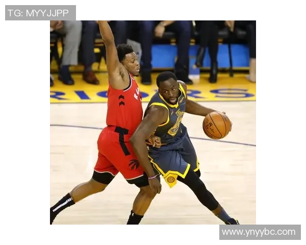 勇士与猛龙激战全程回顾精彩瞬间尽在其中不容错过 勇士与猛龙激战全程回顾精彩瞬间尽在其中不容错过