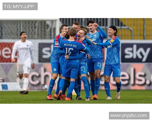 德乙焦点战圣保利迎战汉堡两队争夺季后赛资格的关键对决 德乙焦点战圣保利迎战汉堡两队争夺季后赛资格的关键对决